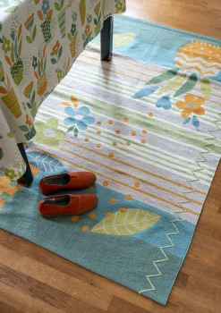 Gudrun Sjödén Teppiche|Heimtextilien>Bestickter Teppich „Flower bed“ aus Bio-Baumwolle Sandgrün