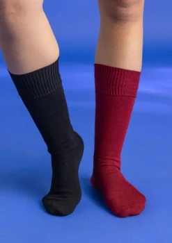 Gudrun Sjödén Accessoires>Einfarbige Kniestrümpfe aus Bio-Baumwolle Granatapfel