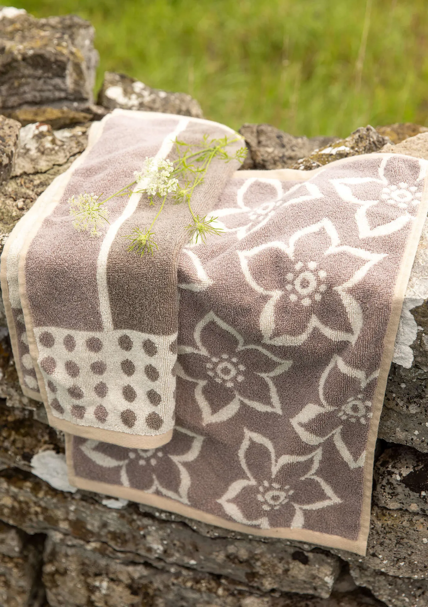 Gudrun Sjödén Frottee|Bad-Accessoires>Gästehandtuch „Flow“ aus Bio-Baumwolle (2er-Pack) Kalkstein