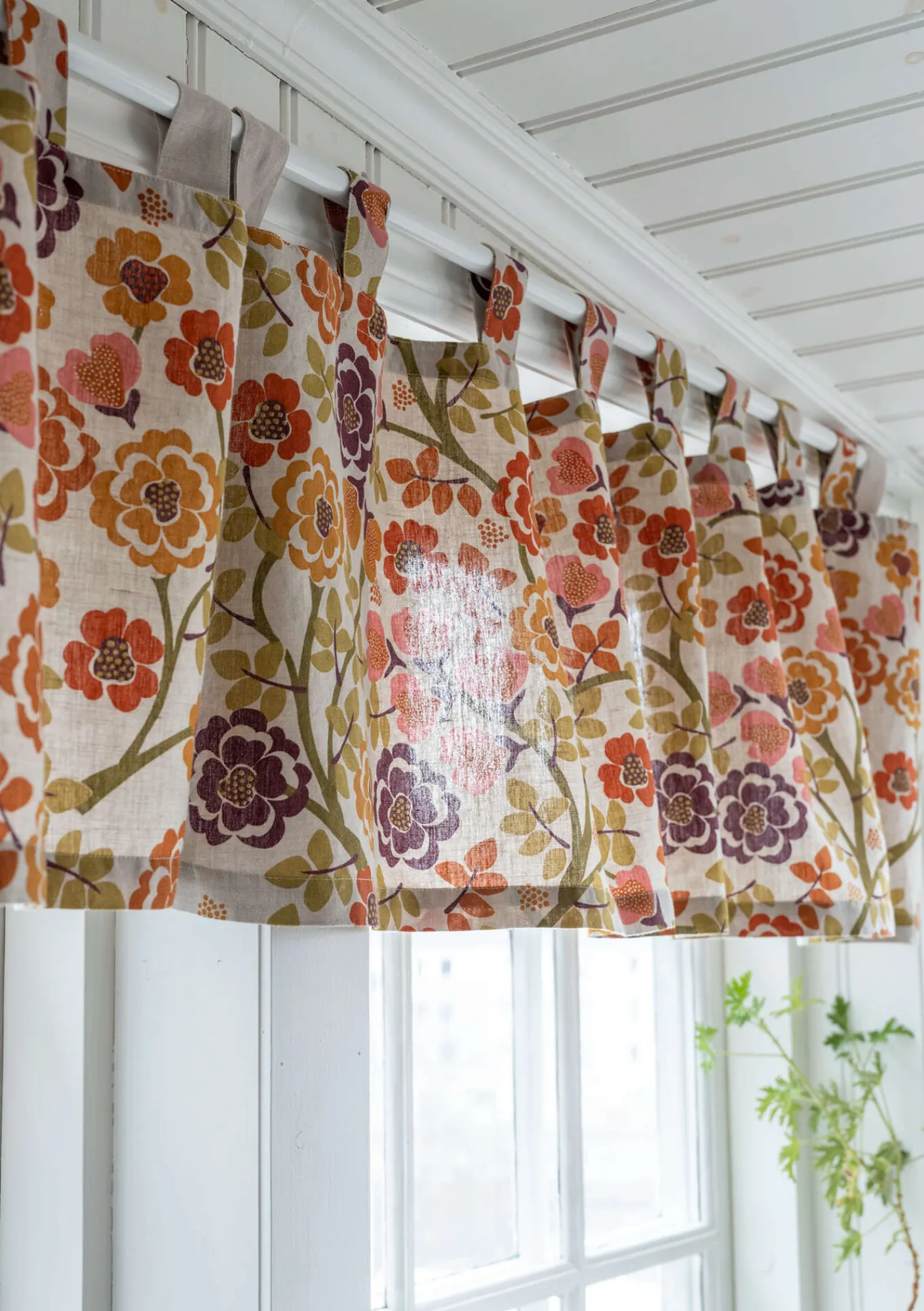 Gudrun Sjödén Gardinen|Heimtextilien>Kaffeehausgardine „Wild rose“ aus Leinen/Bio-Baumwolle Henna