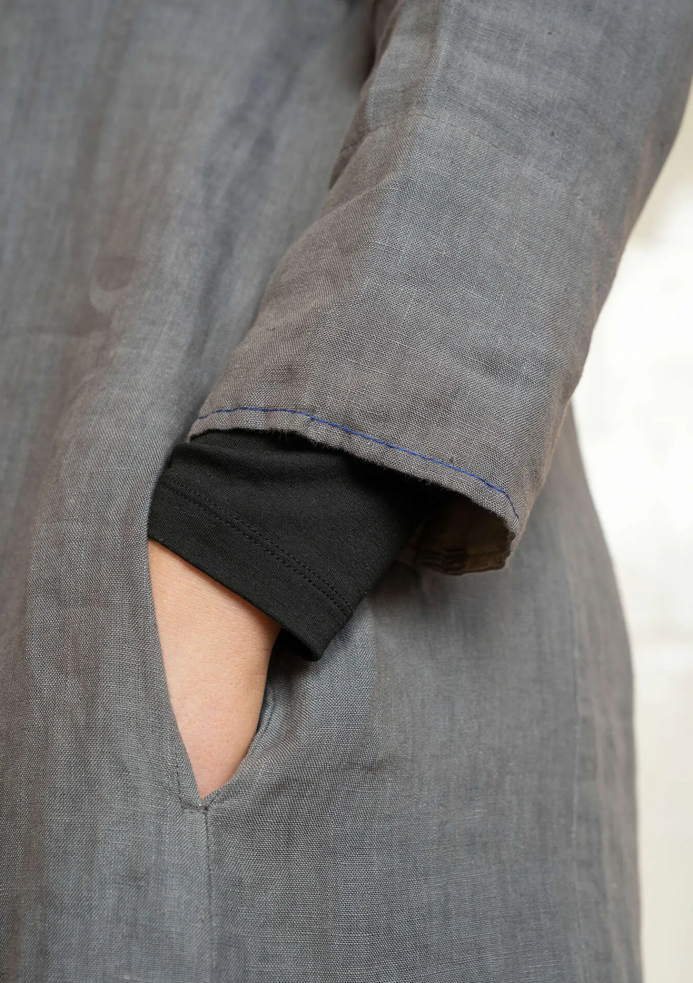 Gudrun Sjödén Kleider>Kleid aus Leinengewebe Grafit