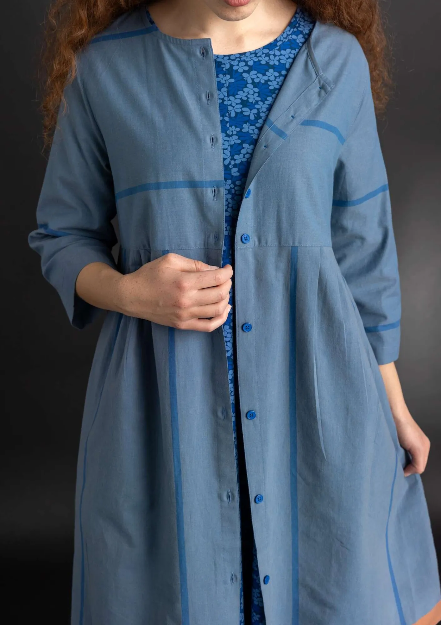 Gudrun Sjödén Kleider>Kleid „Ava” aus Bio-Baumwollgewebe Leinenblau