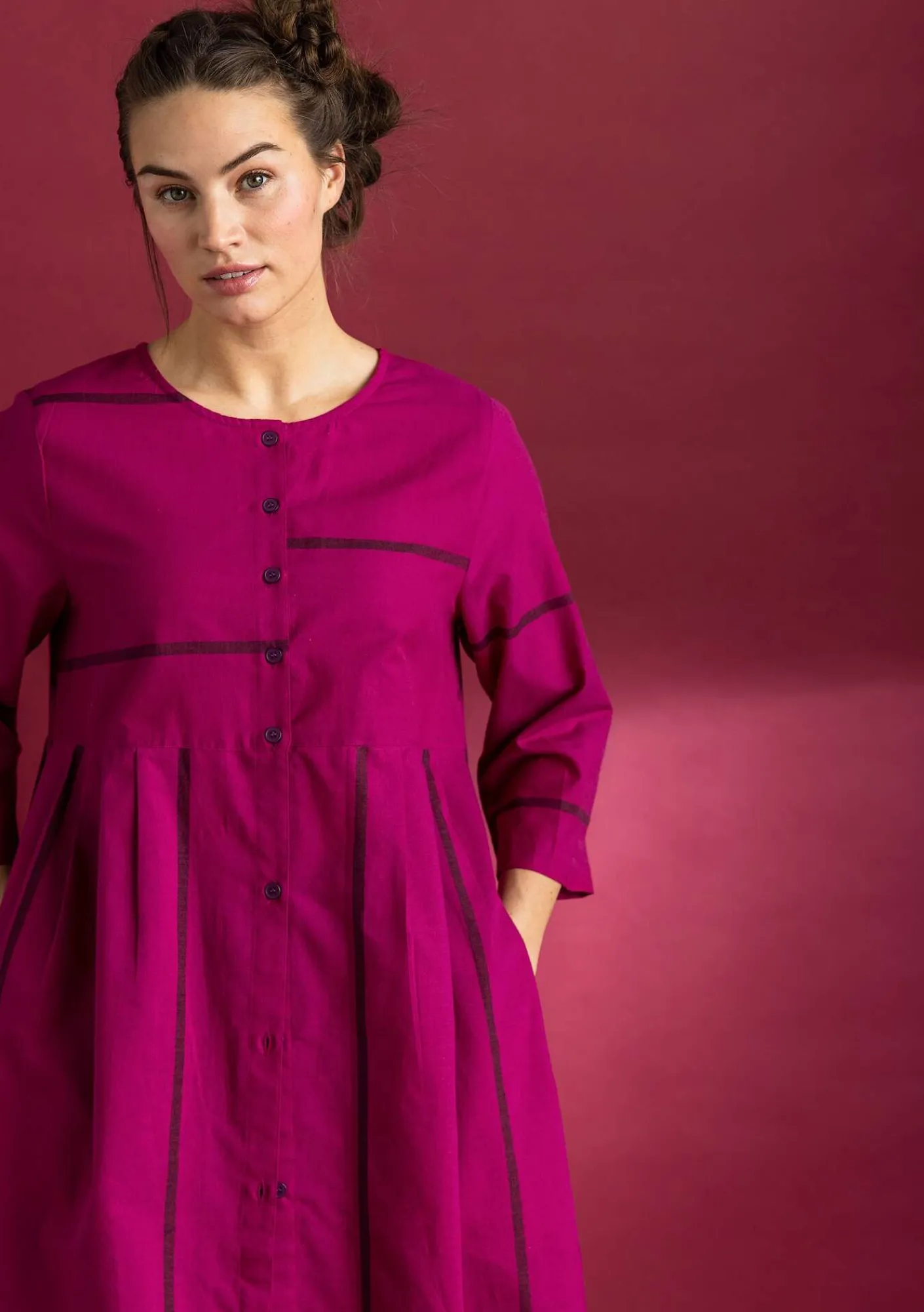 Gudrun Sjödén Kleider>Kleid „Ava” aus Bio-Baumwollgewebe Hibiskus