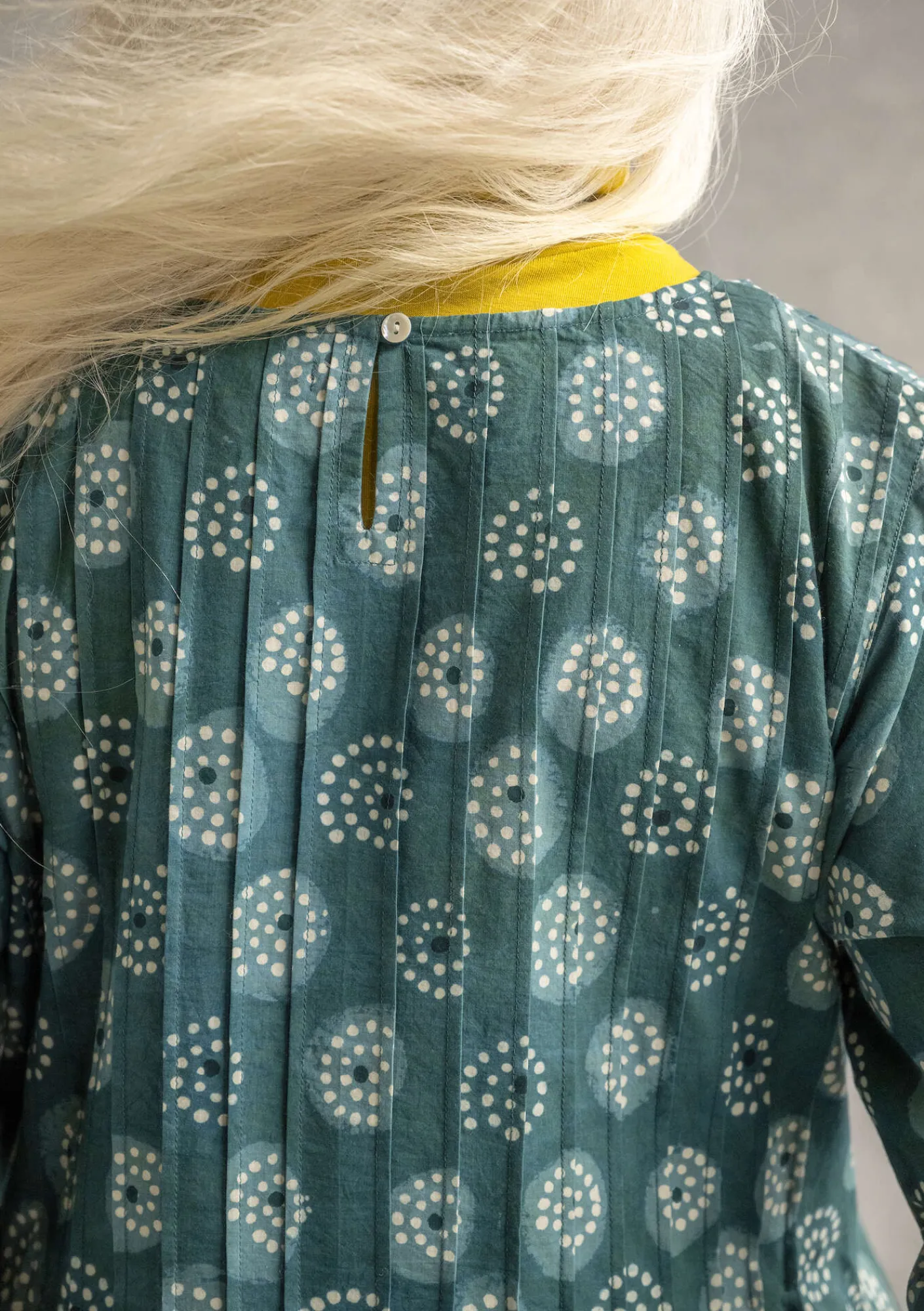 Gudrun Sjödén Kleider>Kleid „Clay“ aus Bio-Baumwollgewebe Indigogrün