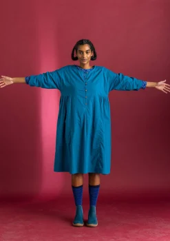 Gudrun Sjödén Kleider>Kleid „Hedda“ aus Bio-Baumwollgewebe Hellpetrol