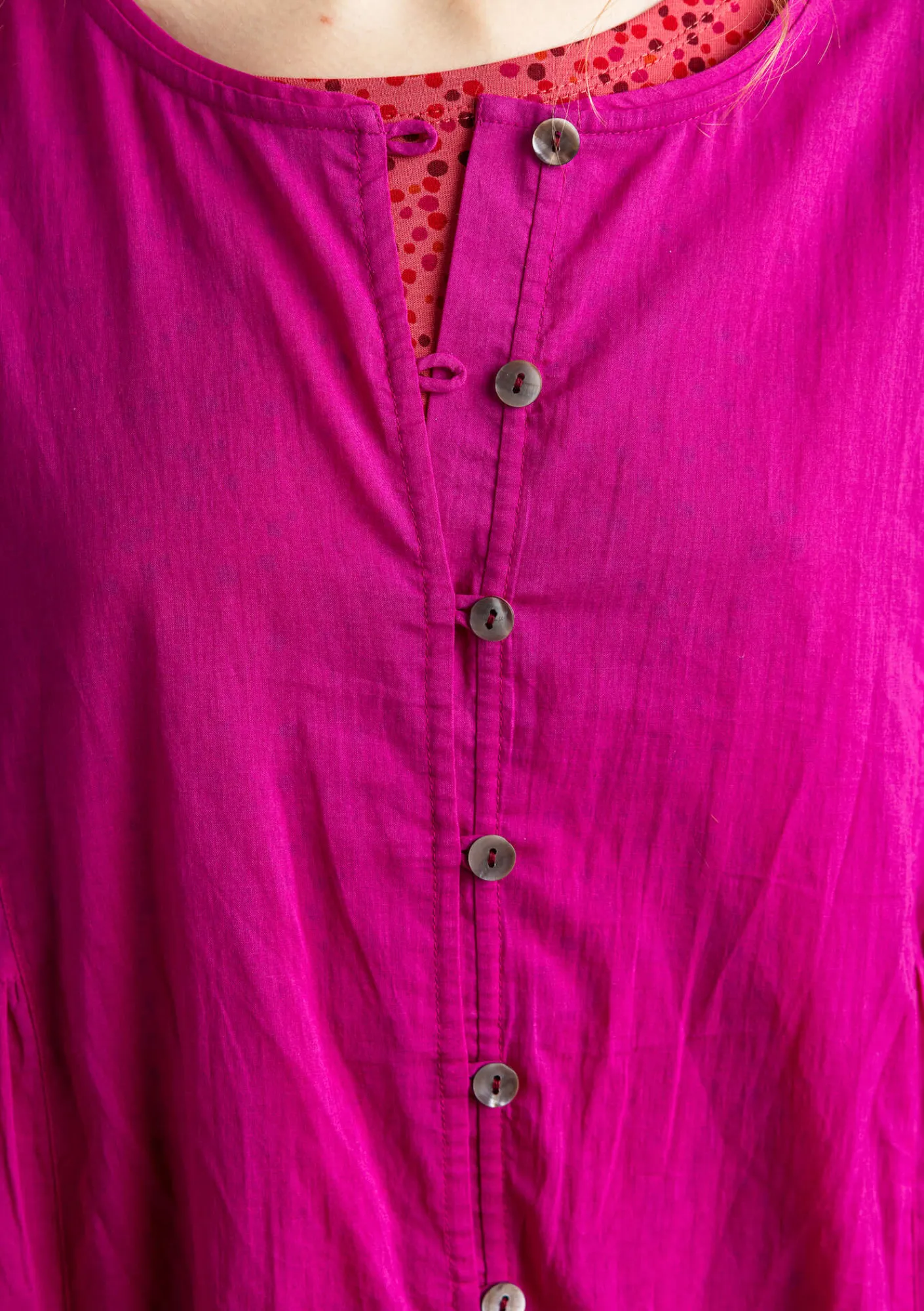 Gudrun Sjödén Kleider>Kleid „Hedda“ aus Bio-Baumwollgewebe Cerise