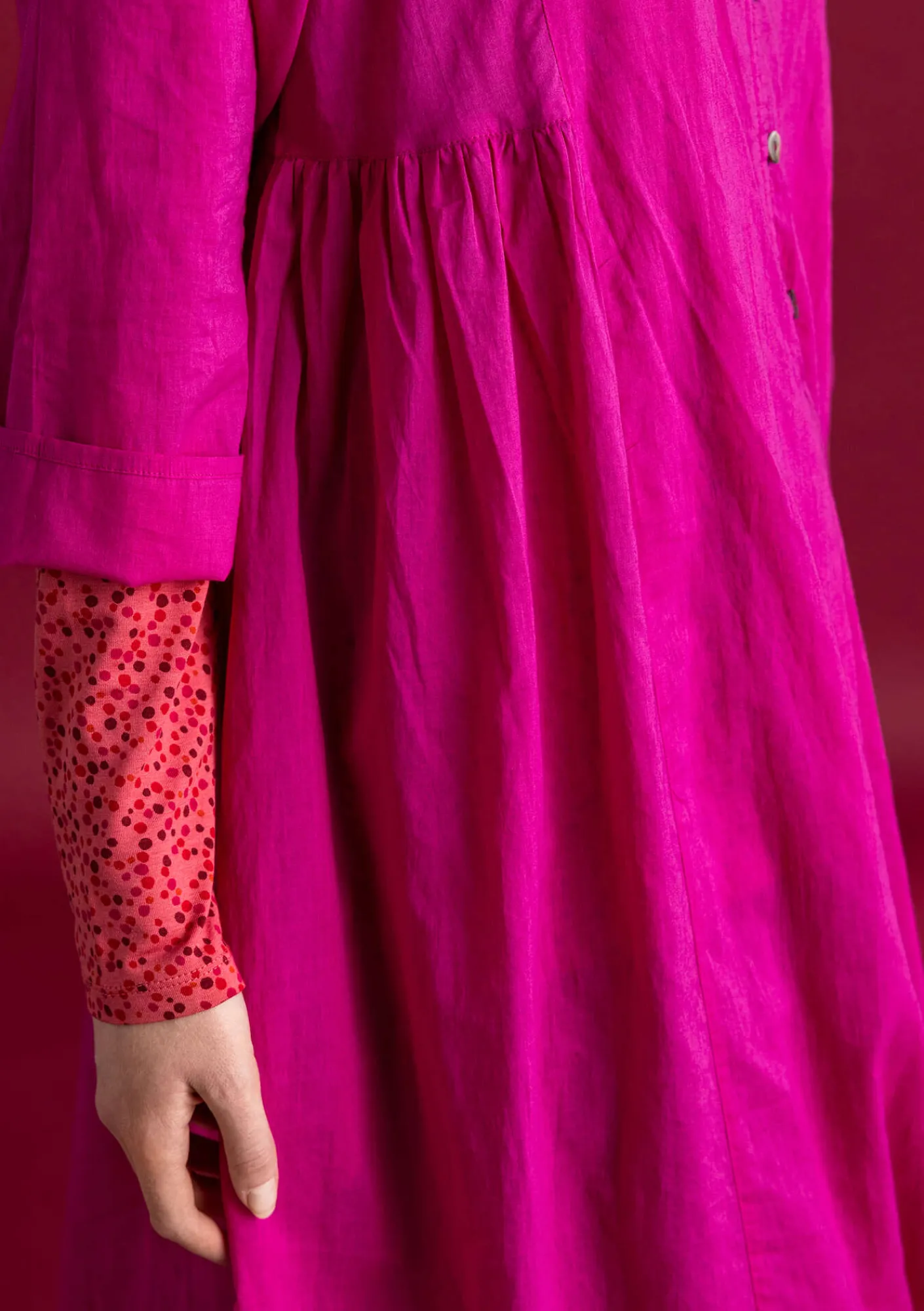 Gudrun Sjödén Kleider>Kleid „Hedda“ aus Bio-Baumwollgewebe Cerise
