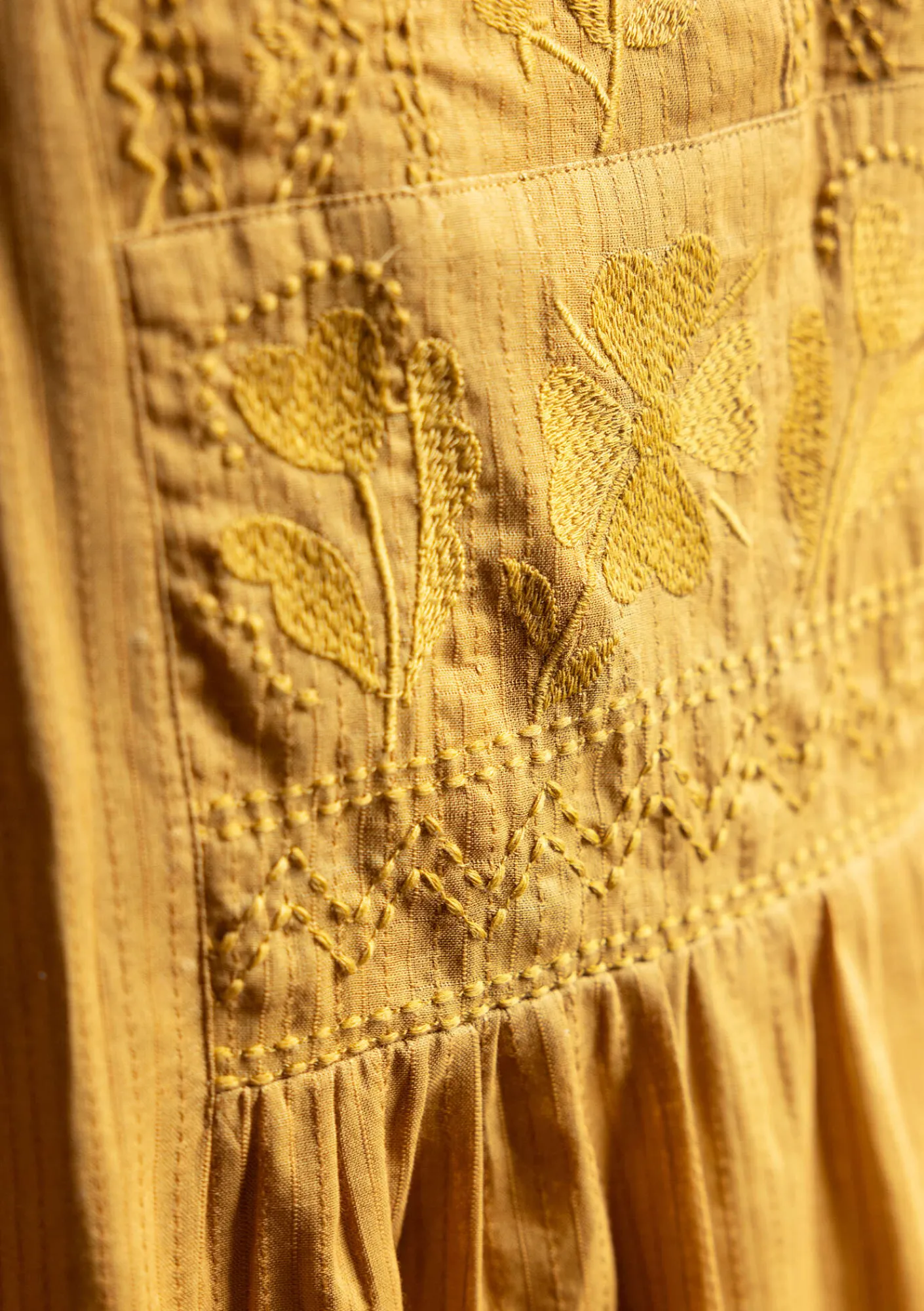 Gudrun Sjödén Kleider>Kleid „Wanja“ aus Bio-Baumwollgewebe Ocker