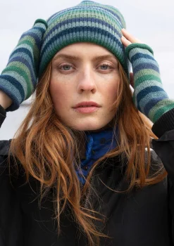 Gudrun Sjödén Accessoires>Mütze aus Recycling-Wolle/Lammwolle Hellflaschengrün-gestreift