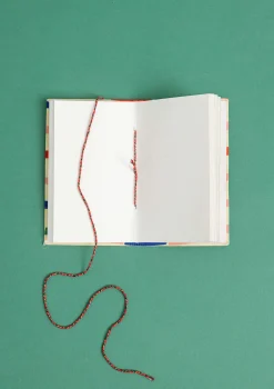 Gudrun Sjödén Dekoration & Accessoires|Bücher>Notizbuch „Divya“ aus Papier mit stoffbezogenem Einband Hellaprikose