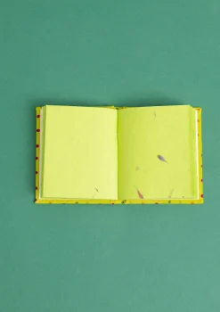 Gudrun Sjödén Bücher|Dekoration & Accessoires>Notizbuch „Kavya“ aus Papier mit stoffbezogenem Einband Waldgrün