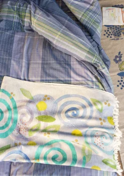 Gudrun Sjödén Schlafzimmer Deko|Heimtextilien>Plaid „Cumulus“ aus Bio-Baumwolle Vergissmeinnicht