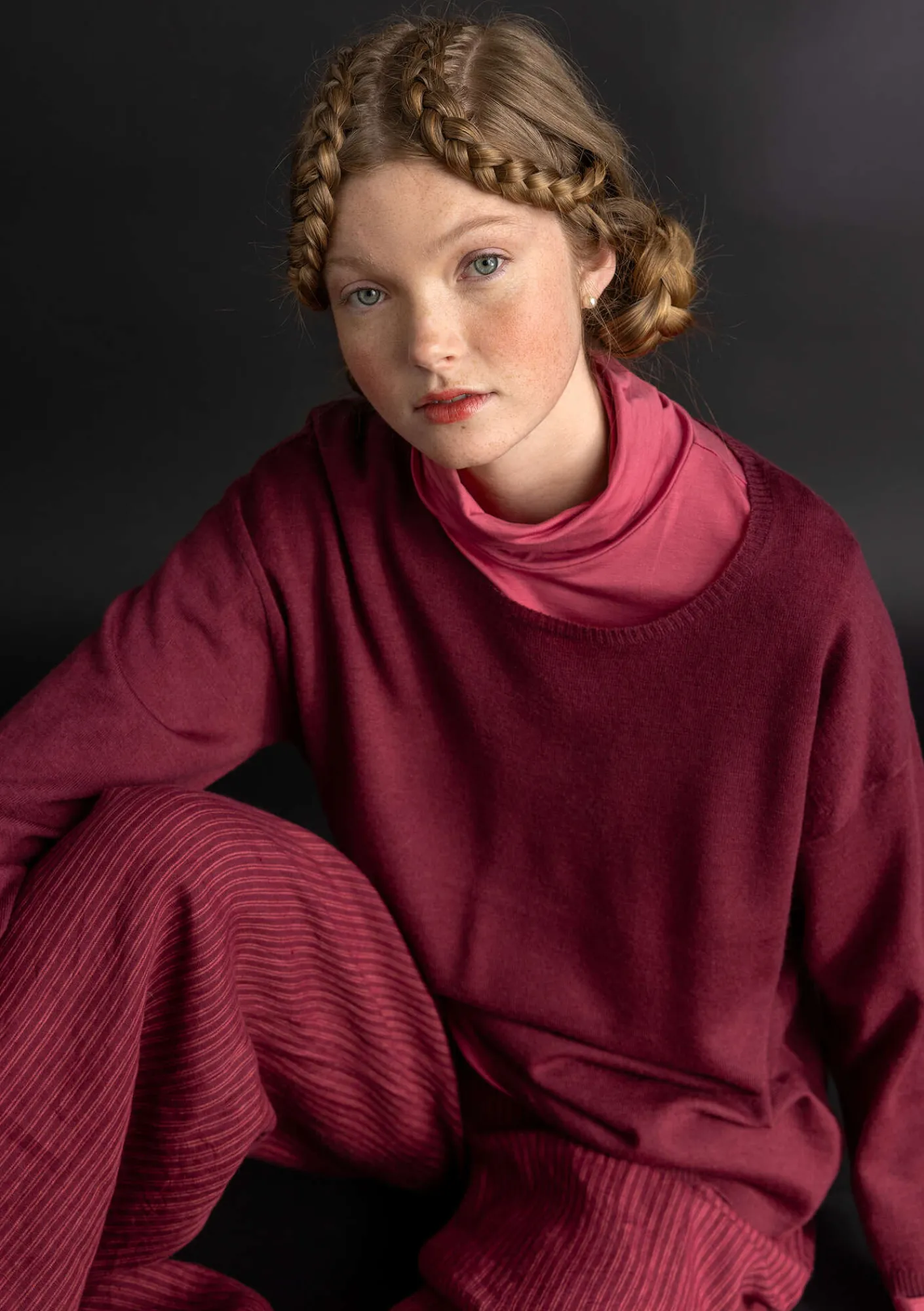 Gudrun Sjödén Pullover & Shirts>Pullover aus Bio-Wolle Weinrot