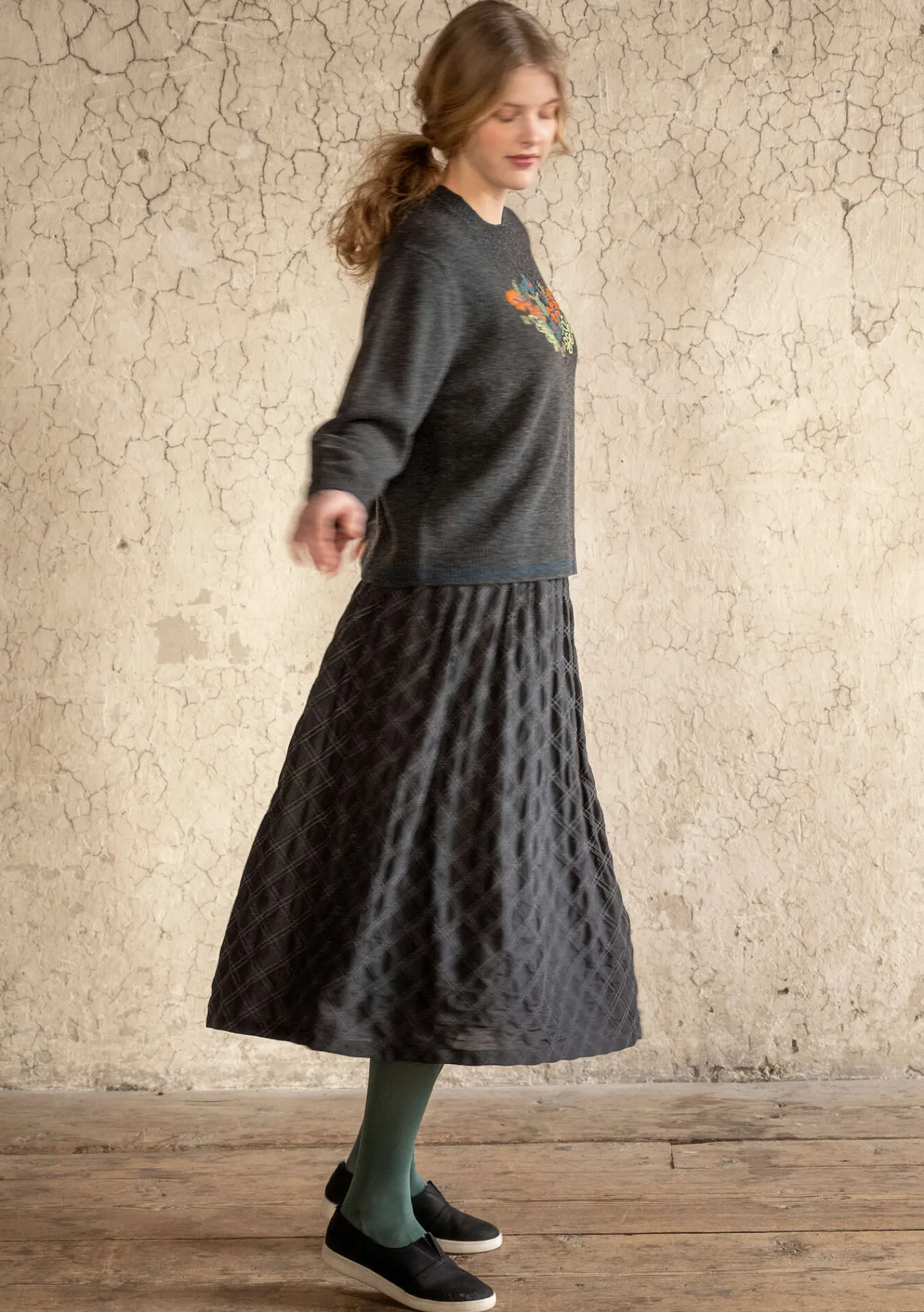Gudrun Sjödén Pullover & Shirts>Pullover „Emelia“ aus Recycling-Wolle Dunkelaschgrau