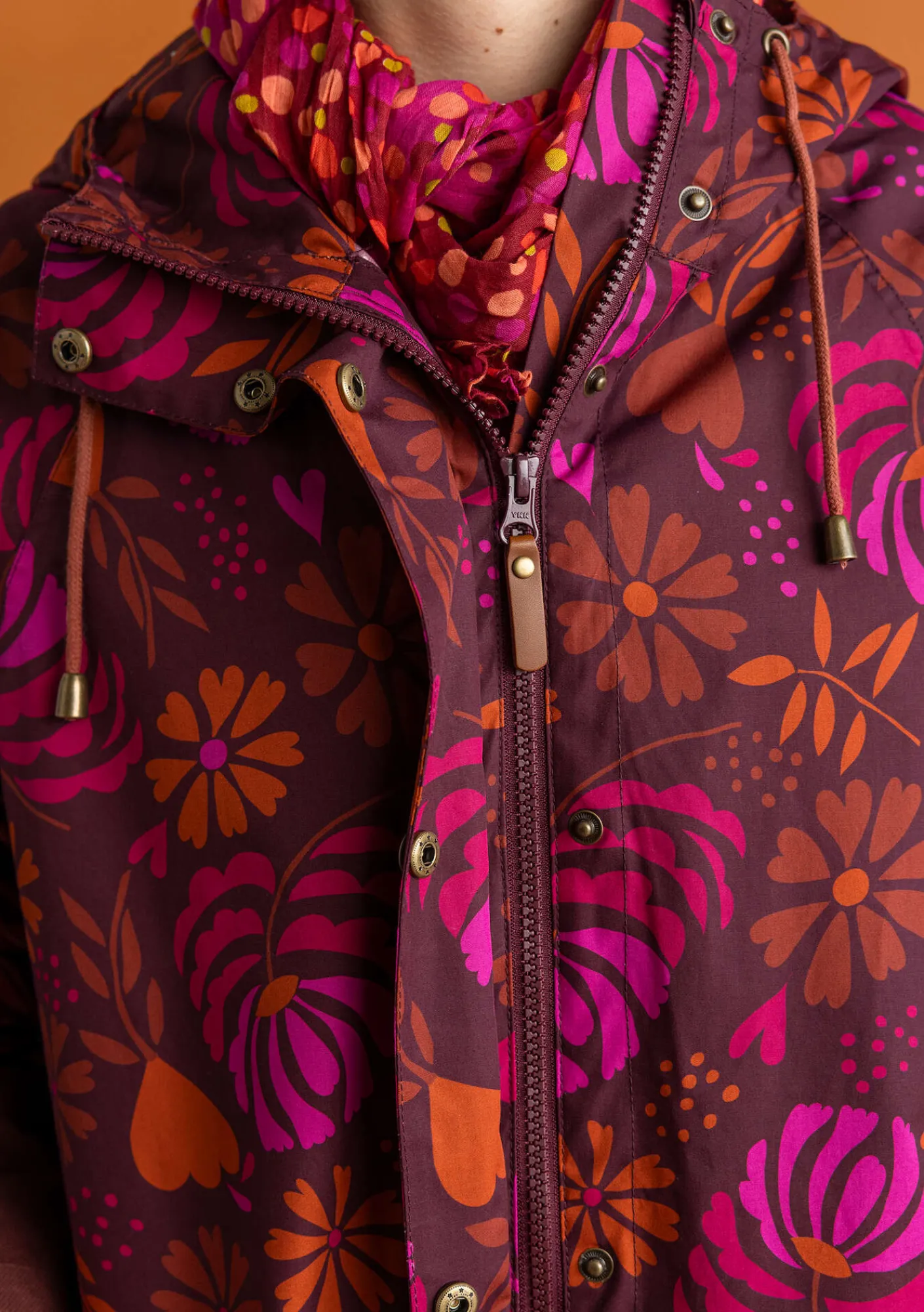 Gudrun Sjödén Jacken & Mäntel>Regenjacke „Hedda“ aus Bio-Baumwollgewebe Aubergine-gemustert