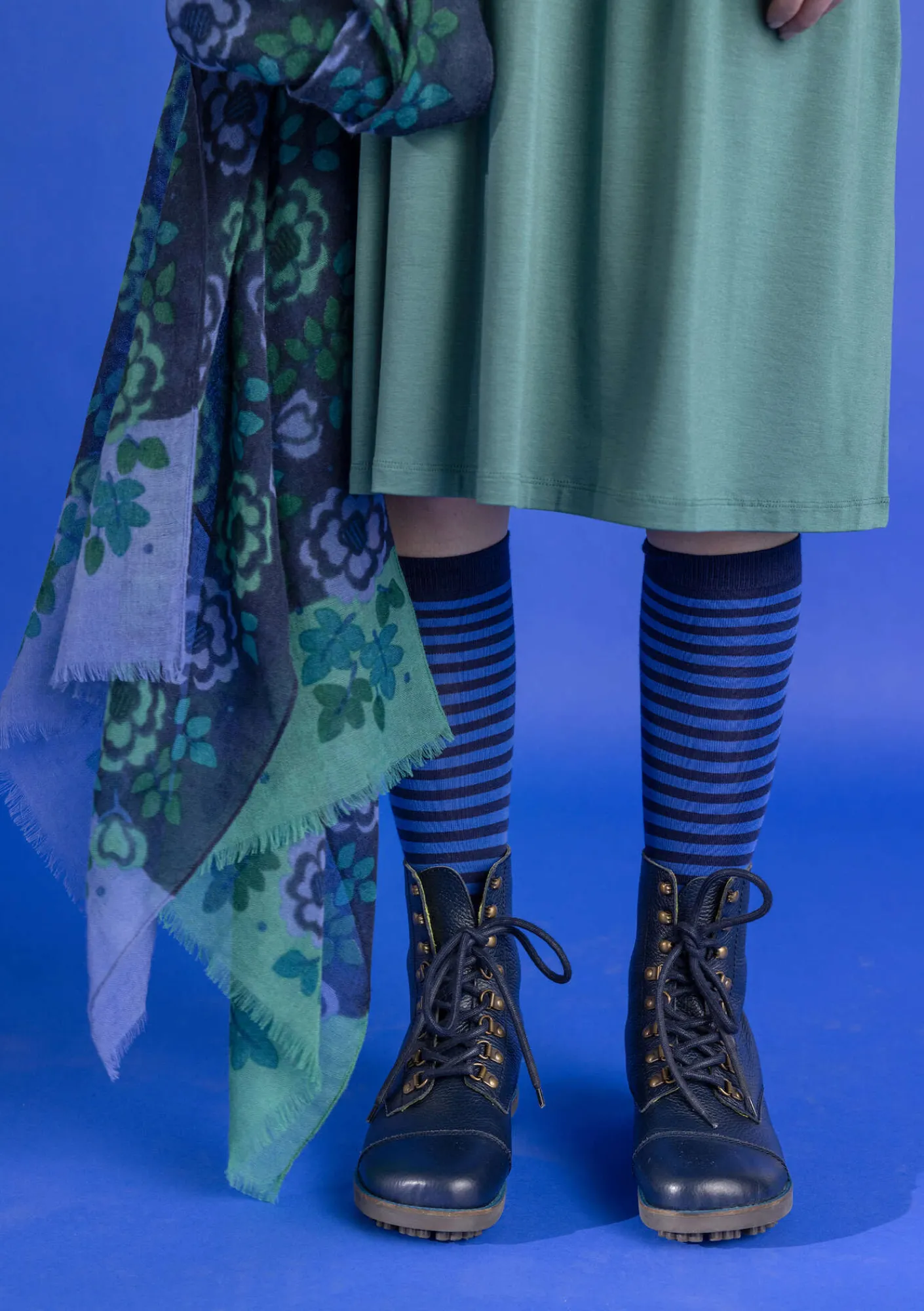 Gudrun Sjödén Accessoires>Schal „Astrid“ aus Wolle Dunkelindigo