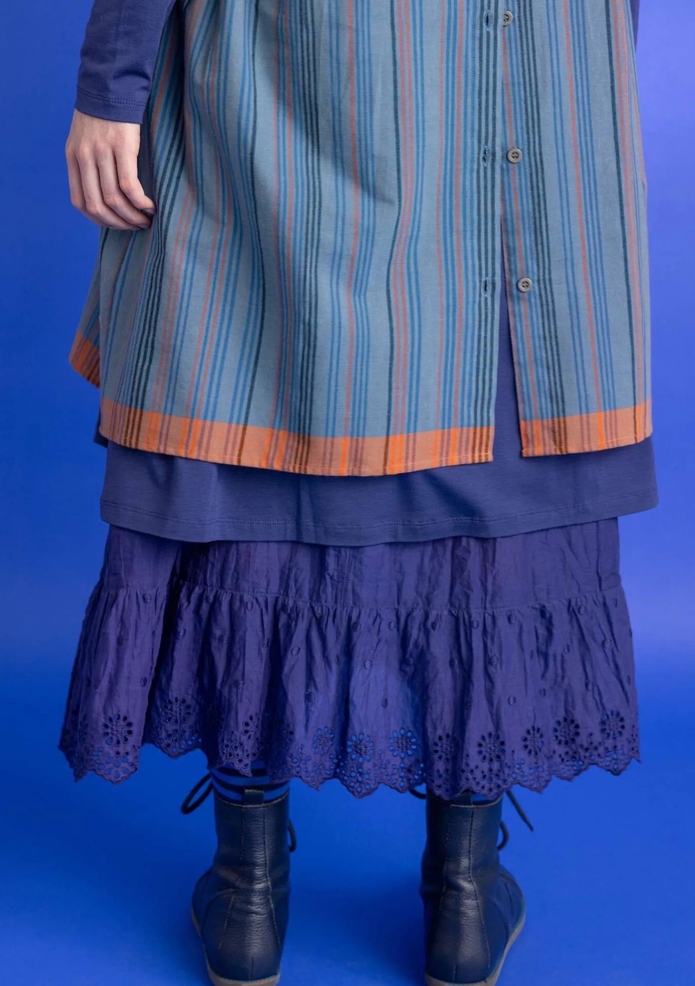 Gudrun Sjödén Kleider>Schürzenkleid „Ava“ aus Bio-Baumwollgewebe Leinenblau