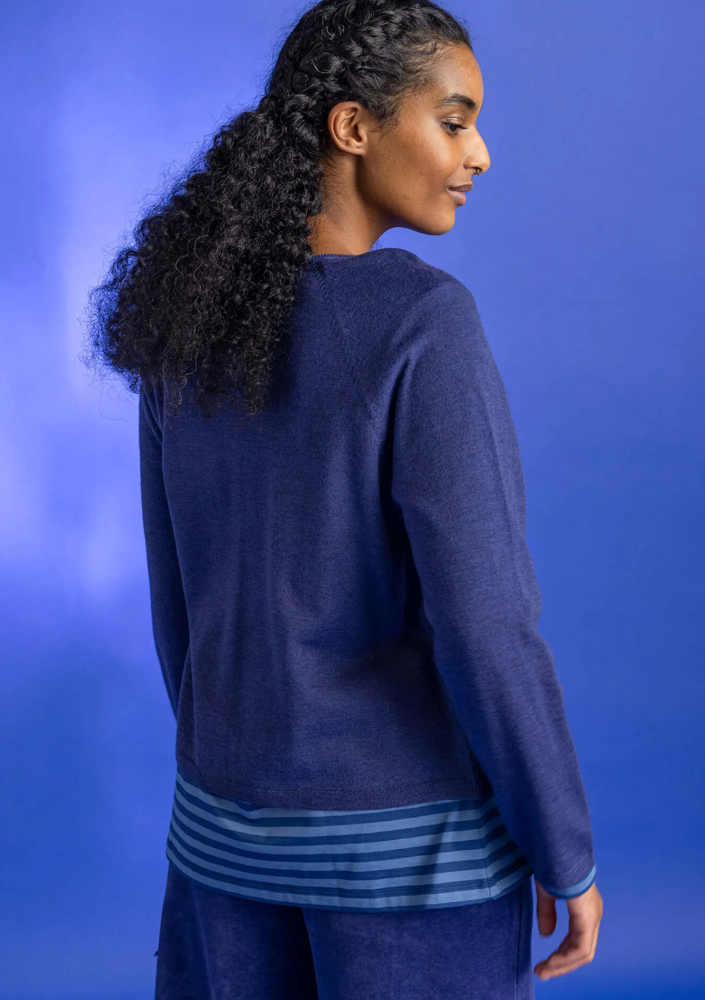 Gudrun Sjödén Strickjacken>Strickjacke aus Bio-Wolle Veilchen