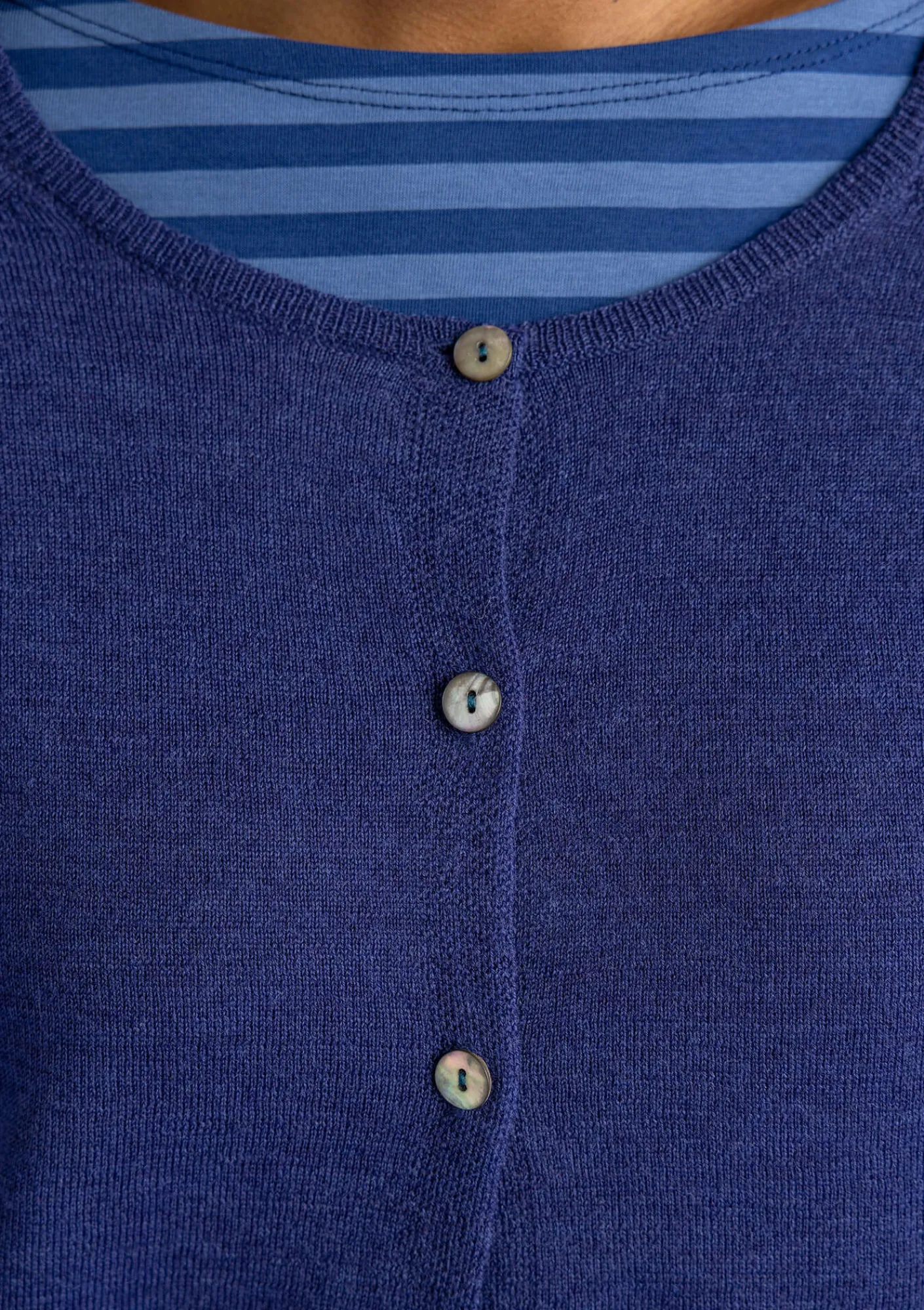 Gudrun Sjödén Strickjacken>Strickjacke aus Bio-Wolle Veilchen