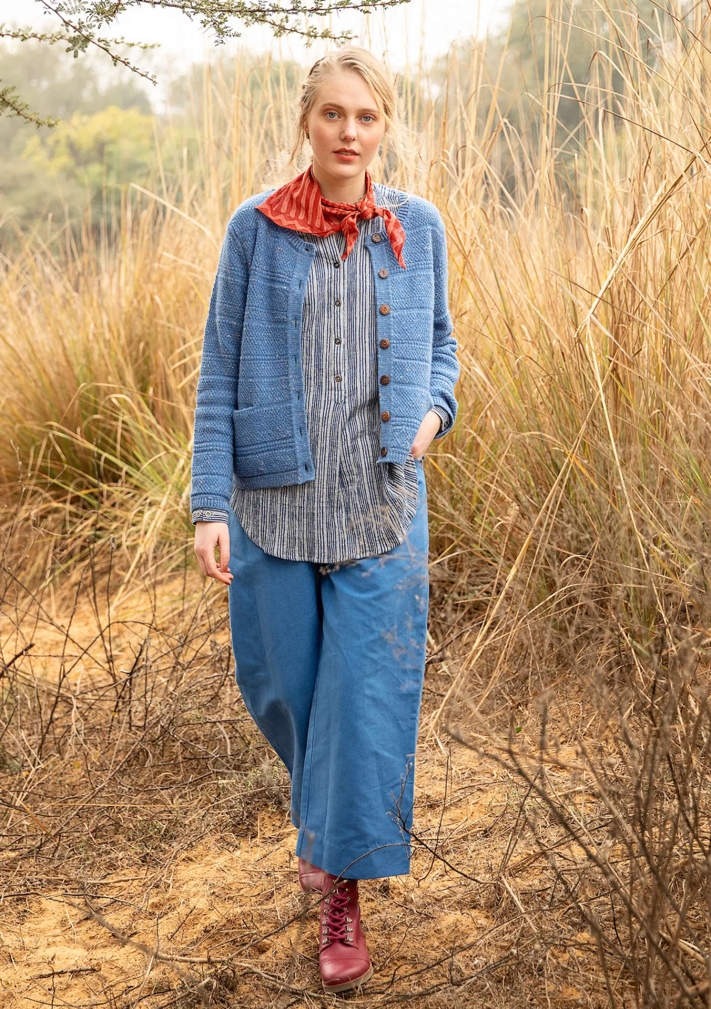 Gudrun Sjödén Strickjacken>Strickjacke aus Wolle Leinenblau
