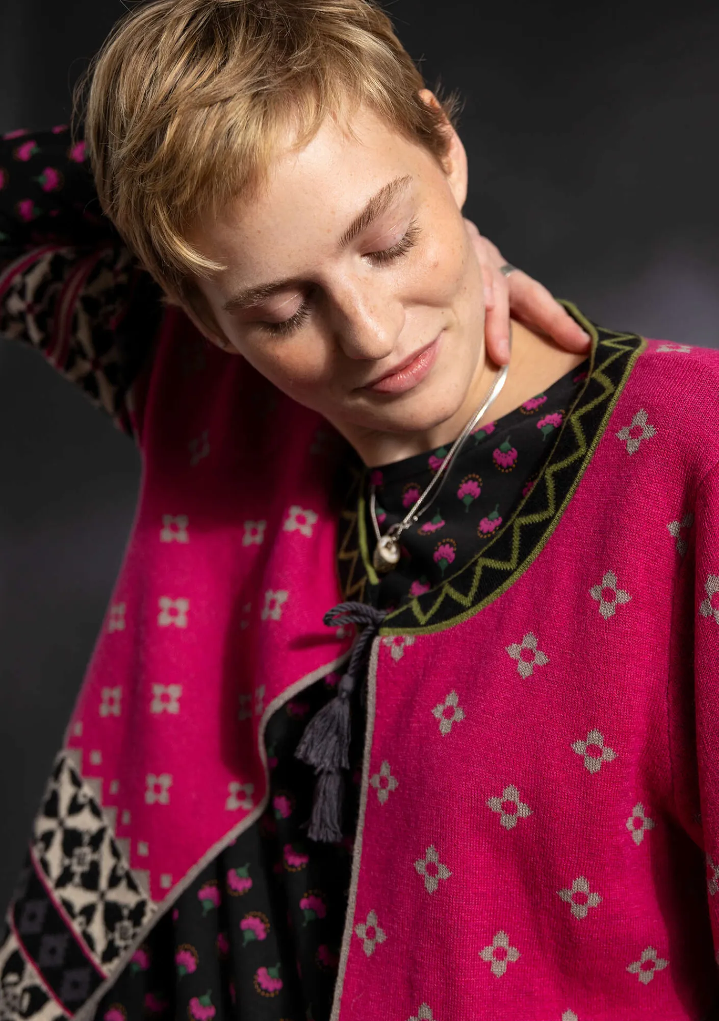 Gudrun Sjödén Strickjacken>Strickjacke „Noon“ aus Wolle/Lyocell Dunkelpfingstrose