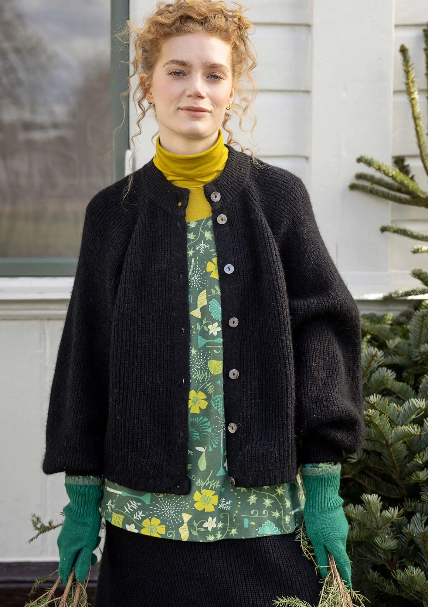 Gudrun Sjödén Strickjacken>Strickjacke „Vinternatt“ aus Bio- und Recycling-Baumwolle/Alpakawollgemisch Schwarz