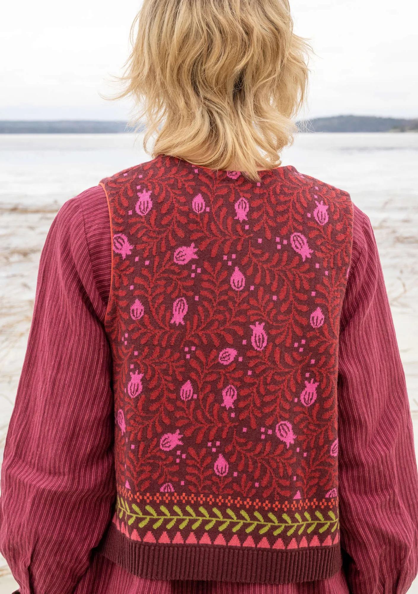 Gudrun Sjödén Westen>Strickweste „Aurora“ aus Bio- und Recycling-Baumwolle/Wolle Aubergine