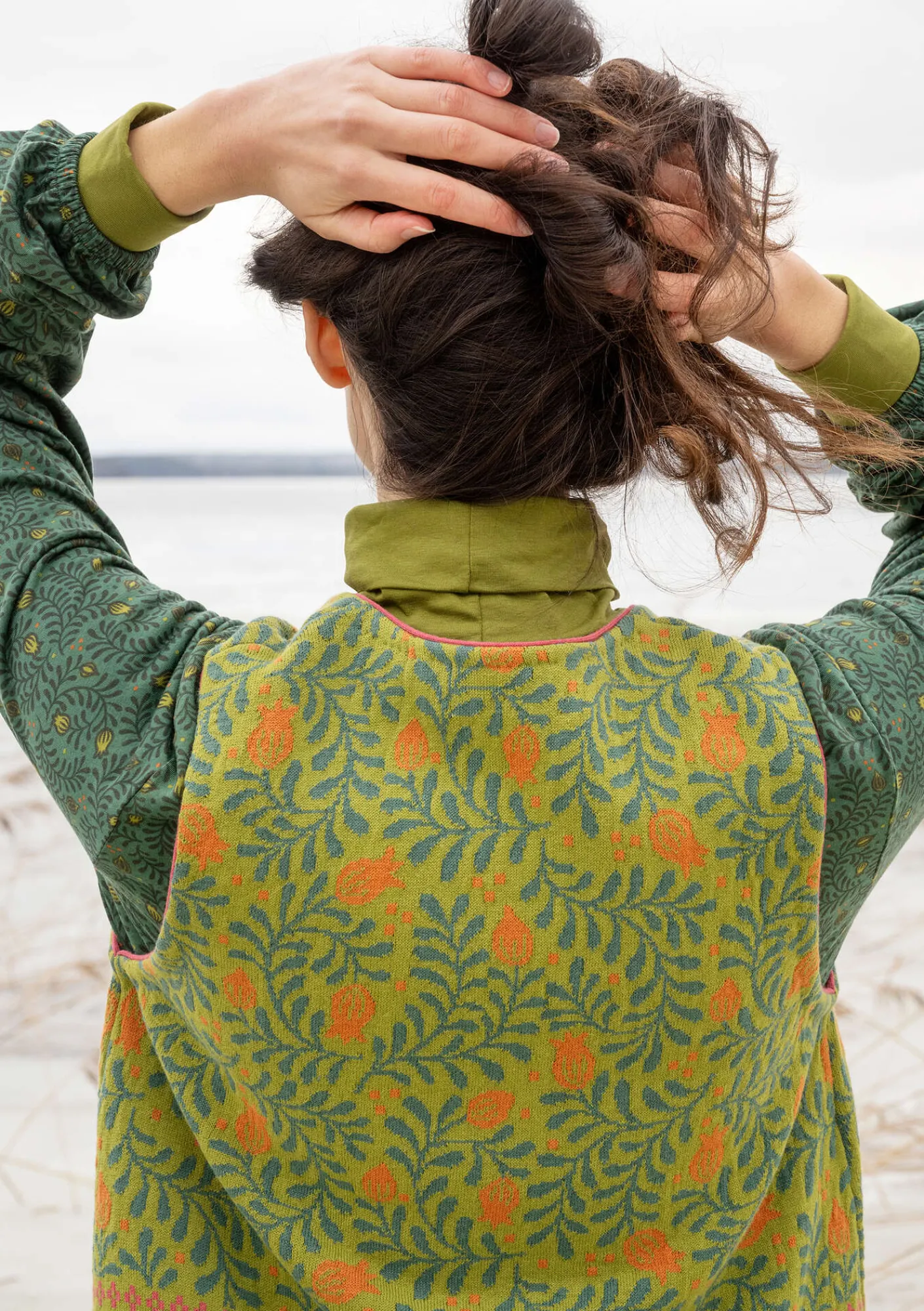 Gudrun Sjödén Westen>Strickweste „Aurora“ aus Bio- und Recycling-Baumwolle/Wolle Avocado