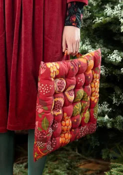 Gudrun Sjödén Küche & Esszimmer>Stuhlkissen „Fruits“ aus Bio-Baumwolle Tomate