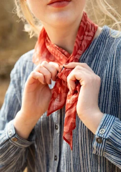 Gudrun Sjödén Schals Und Tücher>Tuch „Midgård“ aus Bio-Baumwolle Krapprot