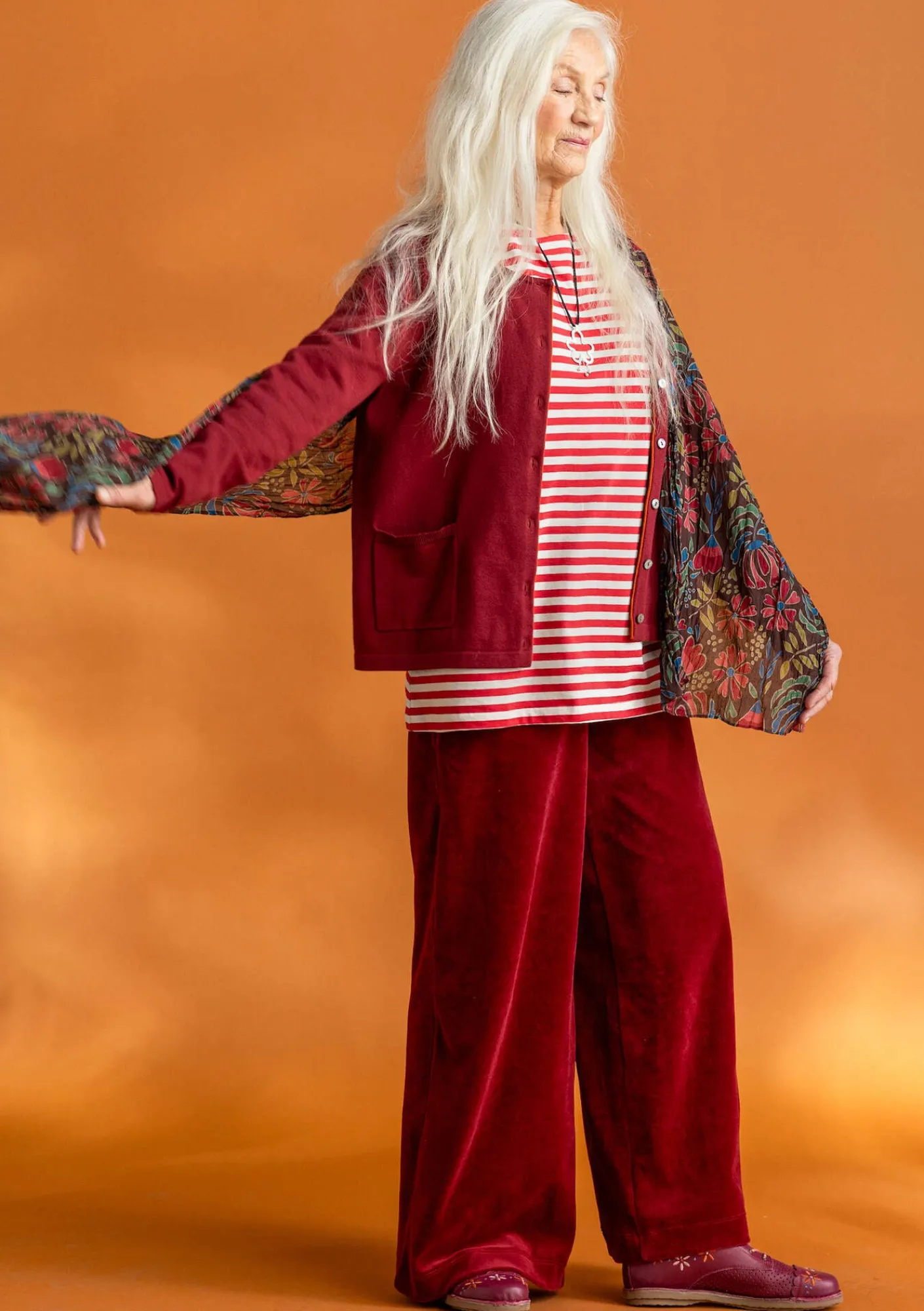 Gudrun Sjödén Hosen>Velourshose aus Bio-Baumwolle/Recycling-Polyester Granatapfel