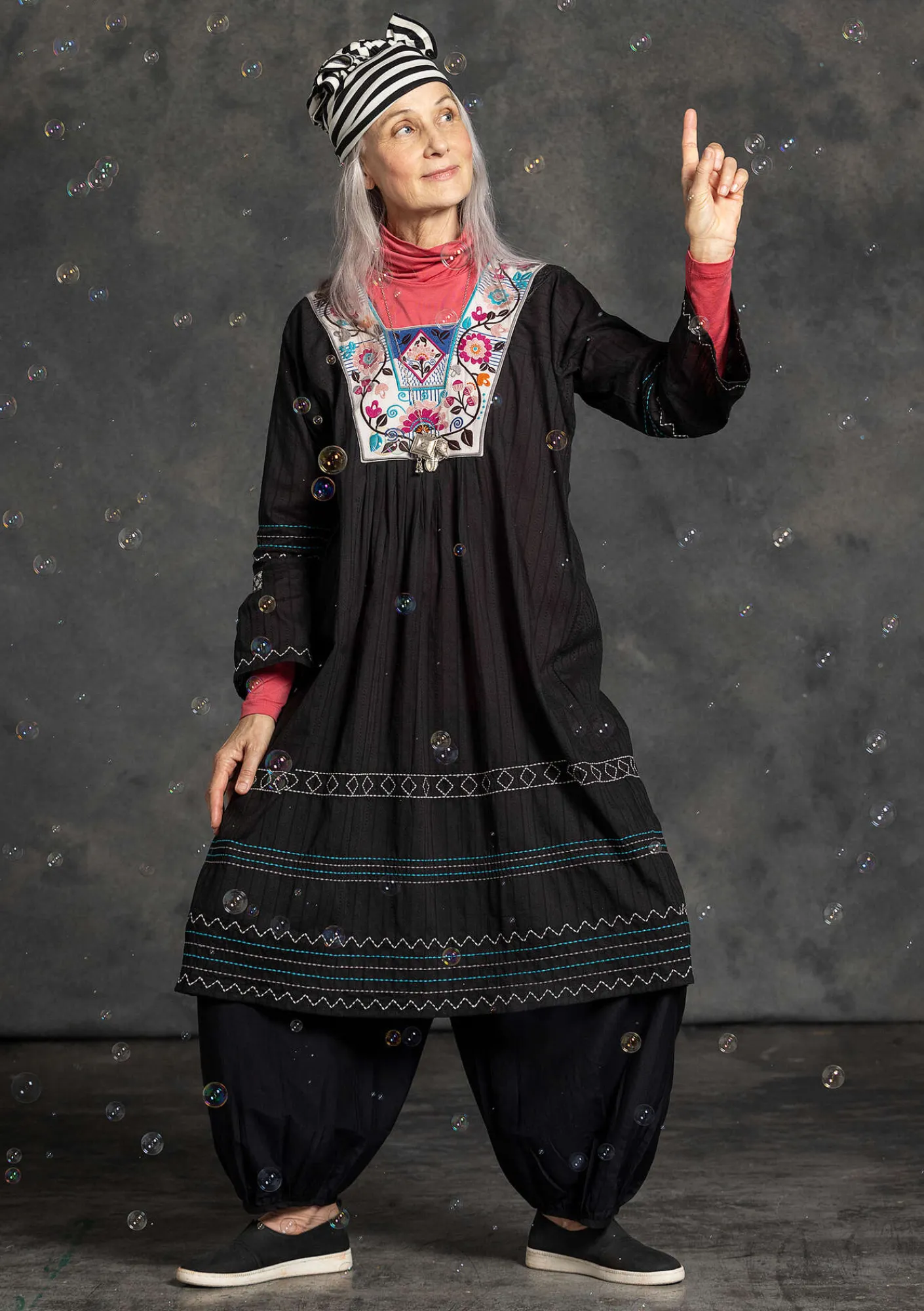 Gudrun Sjödén Kleider>Webkleid „Kristina“ aus Bio-Baumwolle Schwarz