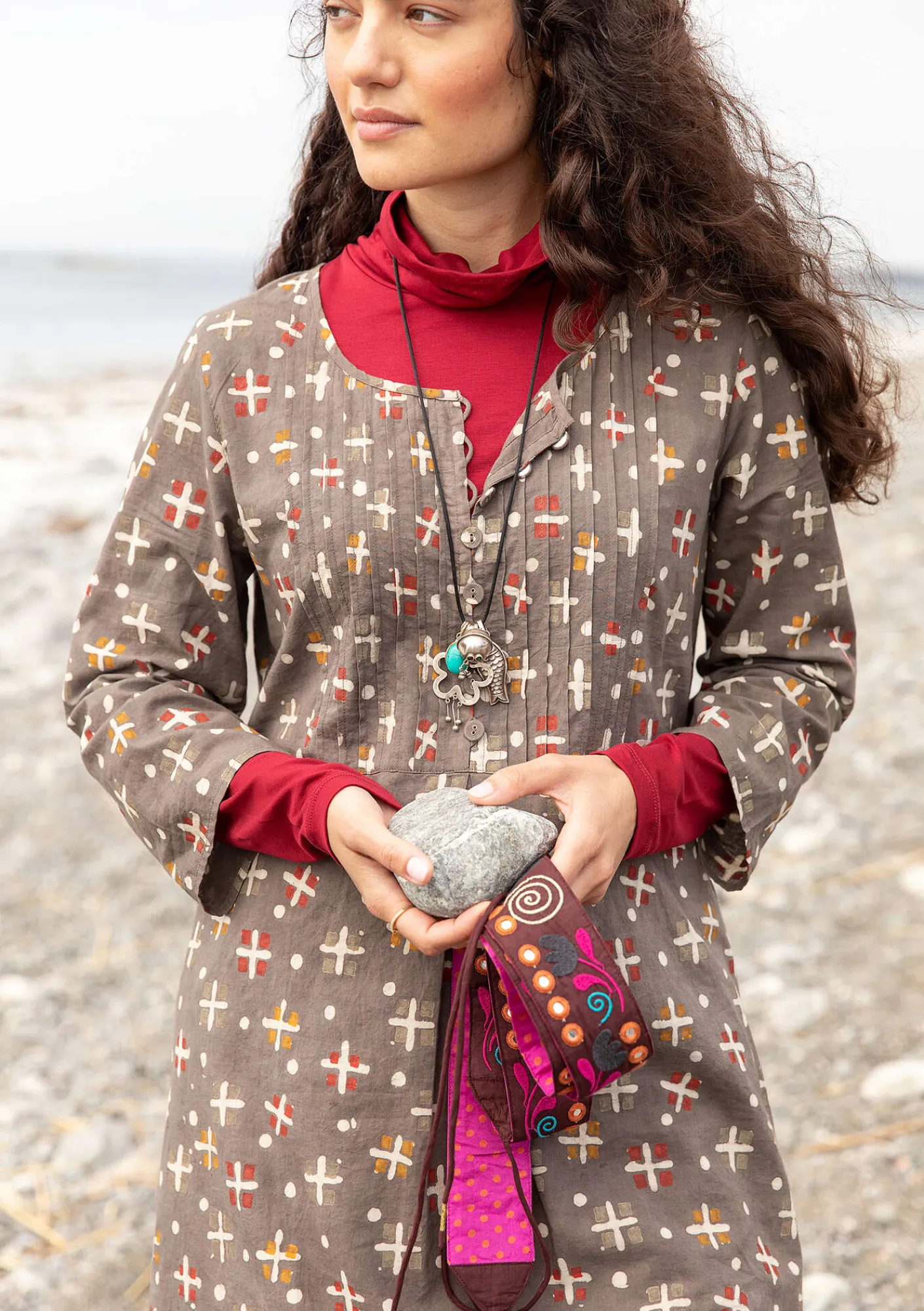 Gudrun Sjödén Kleider>Webkleid „Neela“ aus Bio-Baumwolle Schwarzeskashish