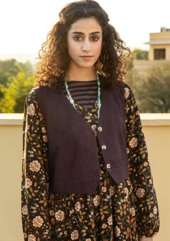 Gudrun Sjödén Westen>Weste „Stina“ aus Bio-Baumwollgewebe Dunkelschokolade